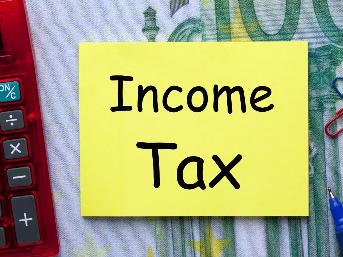 Income tax department raids five builders, finds Rs 400 crore tax evasion
