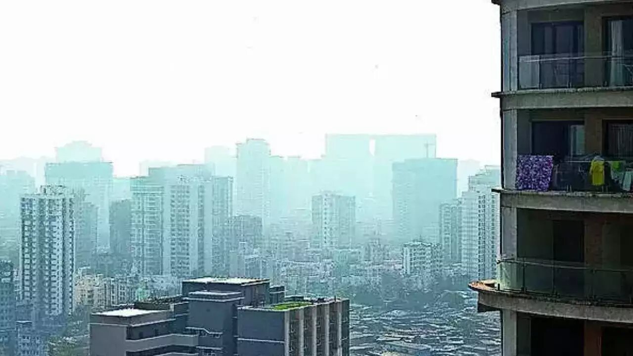 Mumbai air pollution: BMC asks some builders to stop work over foul air