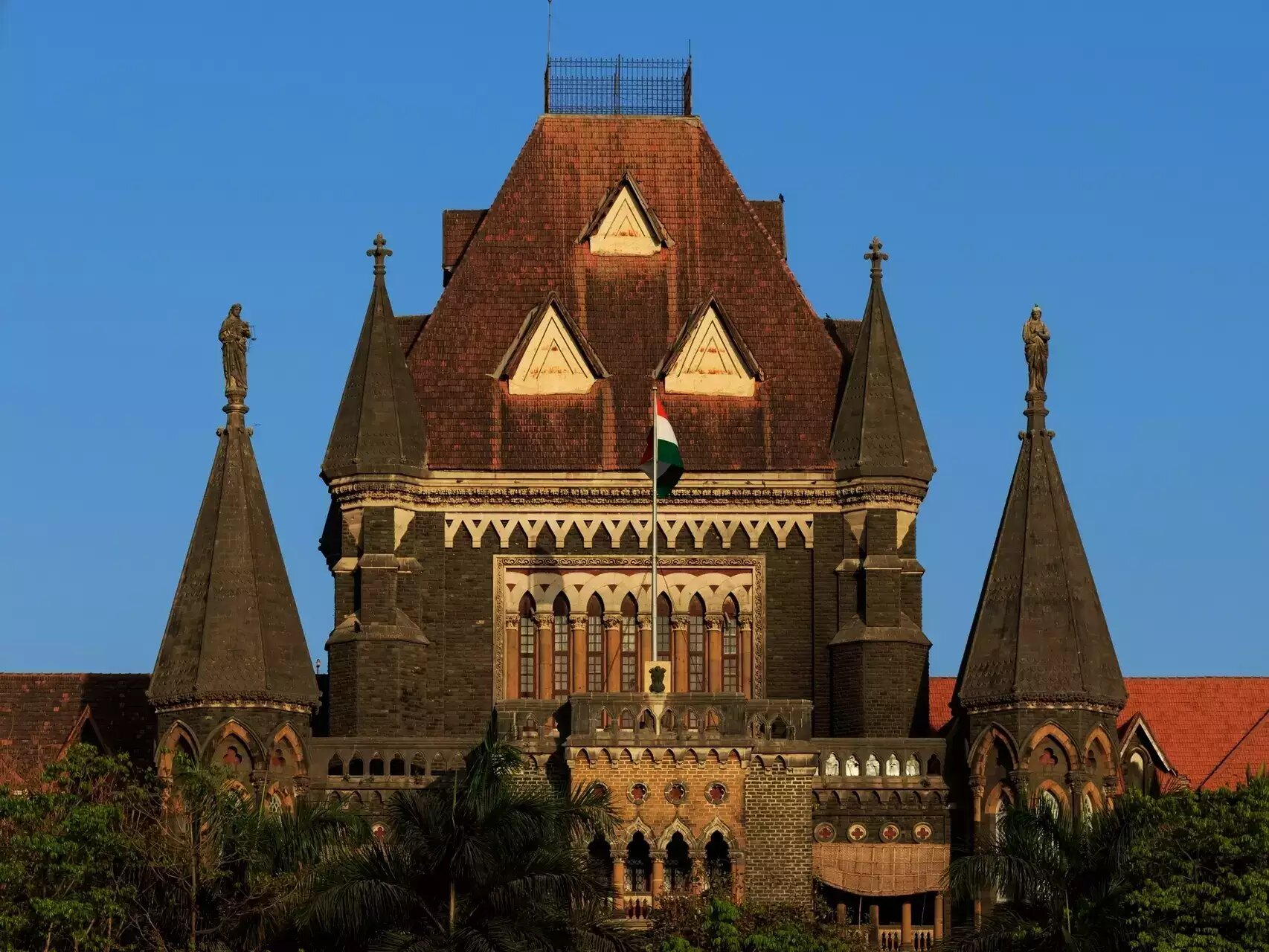 Litigants cant hijack court cases: Bombay HC; Rs 2 lakh cost imposed on Modern Realty